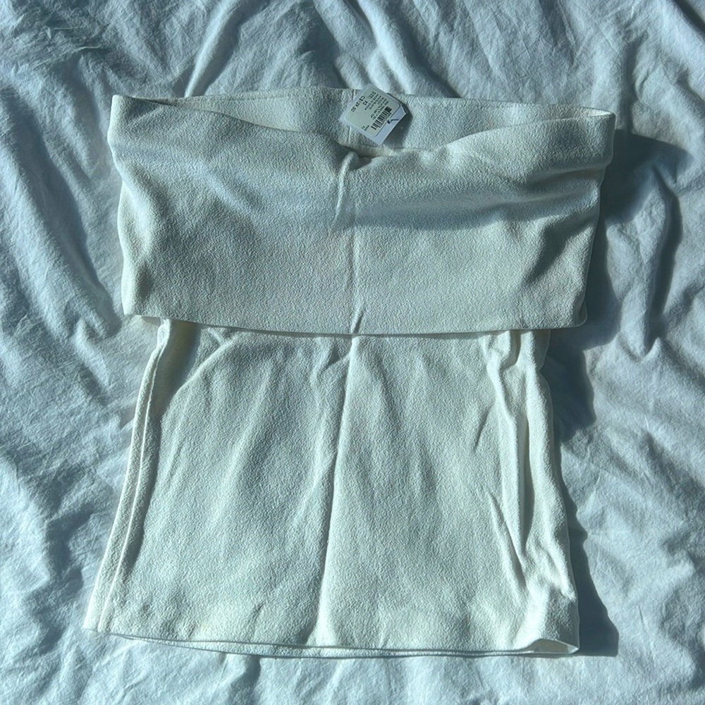 Club Monaco off shoulder top - XS - new